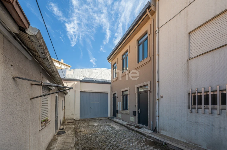 Apartamento T2 para Venda em Cedofeita, Santo Ildefonso, Sé, Miragaia, São Nicolau e Vitória Foto 7