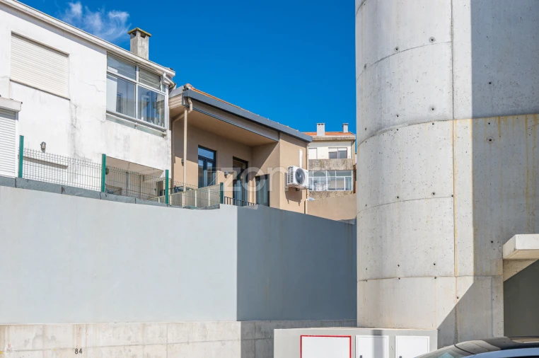 Apartamento T2 para Venda em Cedofeita, Santo Ildefonso, Sé, Miragaia, São Nicolau e Vitória Foto 26
