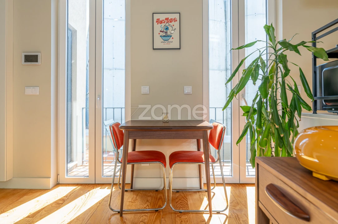 Apartamento T2 para Venda em Cedofeita, Santo Ildefonso, Sé, Miragaia, São Nicolau e Vitória Foto 1