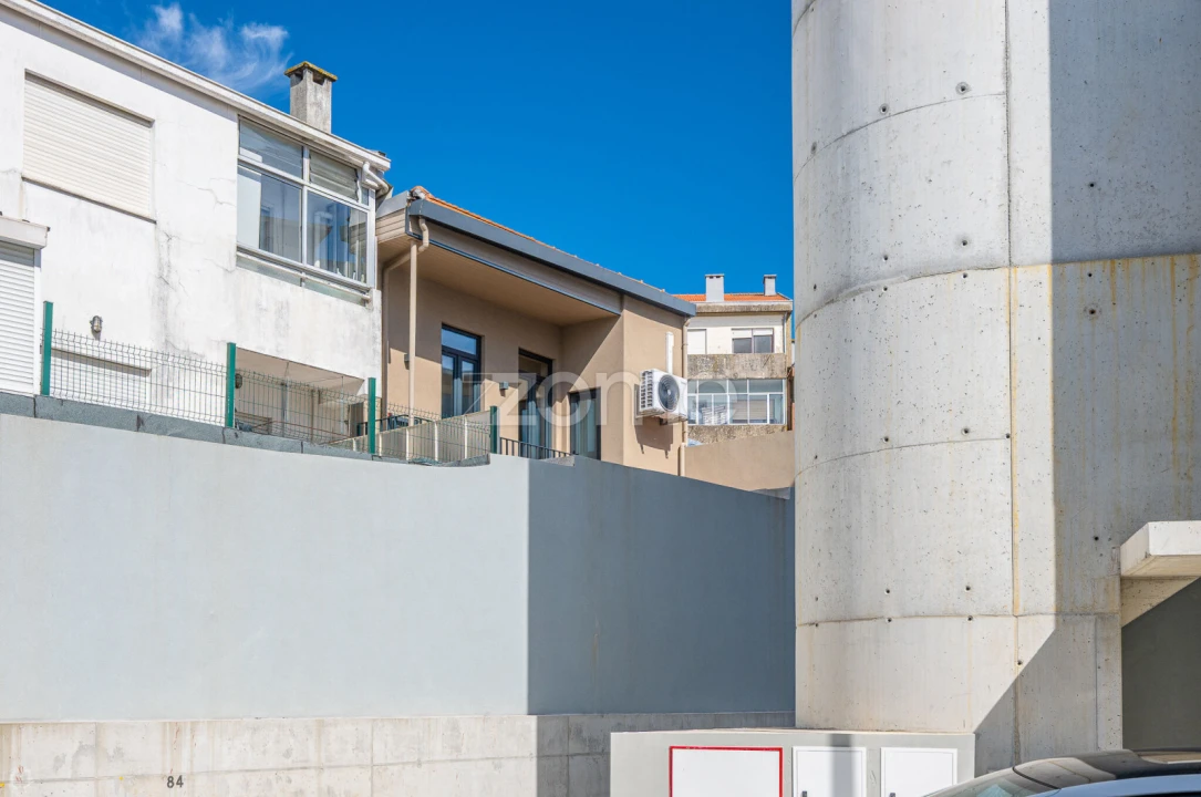 Apartamento T2 para Venda em Cedofeita, Santo Ildefonso, Sé, Miragaia, São Nicolau e Vitória Foto 26