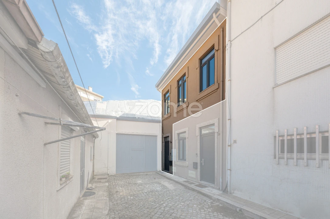 Apartamento T2 para Venda em Cedofeita, Santo Ildefonso, Sé, Miragaia, São Nicolau e Vitória Foto 8
