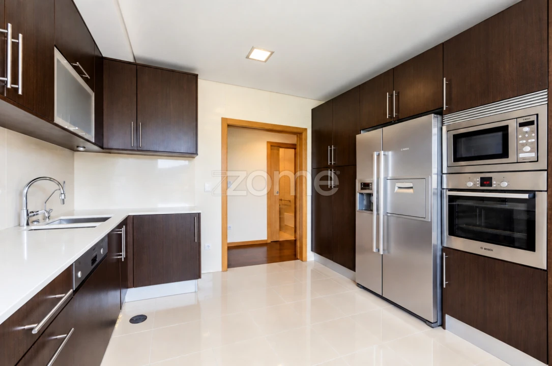 Apartamento T3 para Venda em Mafamude e Vilar do Paraíso Foto 9
