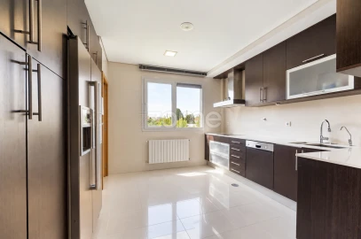 Apartamento T3 para Venda em Mafamude e Vilar do Paraíso