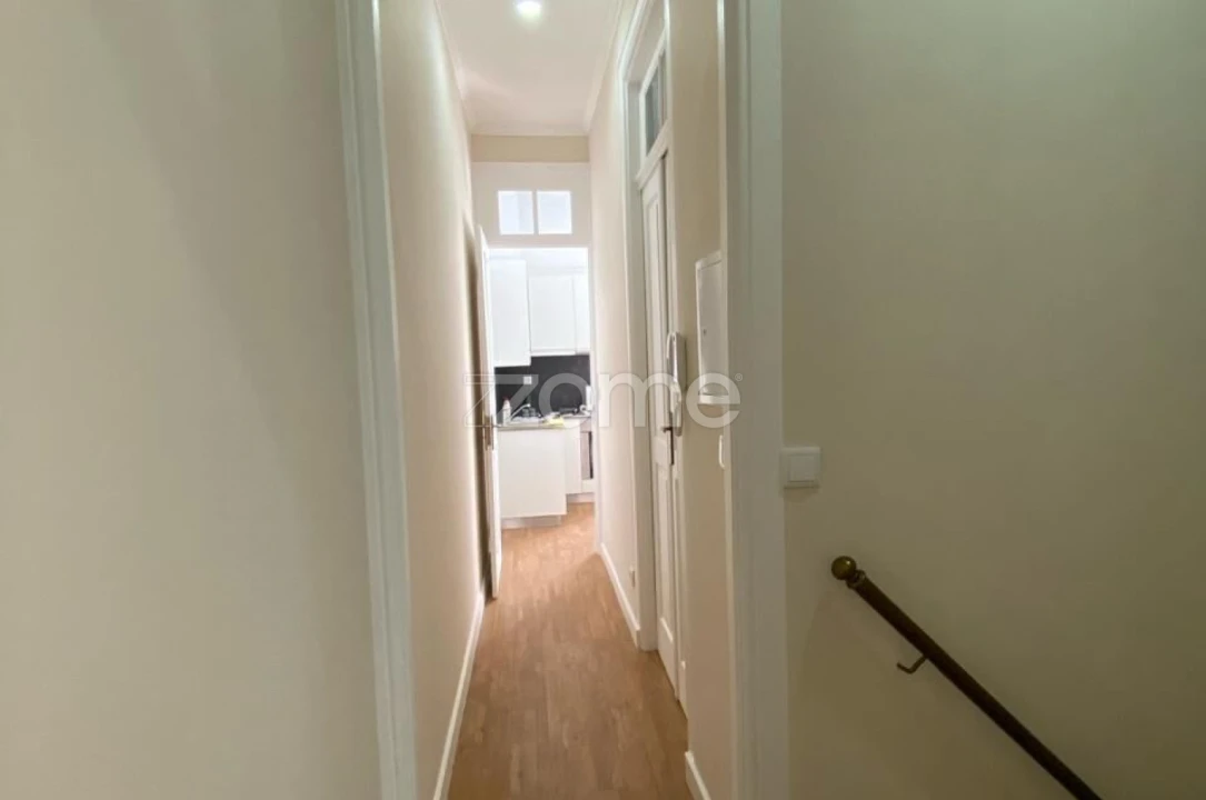 Apartamento T1 para Venda em Cedofeita, Santo Ildefonso, Sé, Miragaia, São Nicolau e Vitória Foto 5