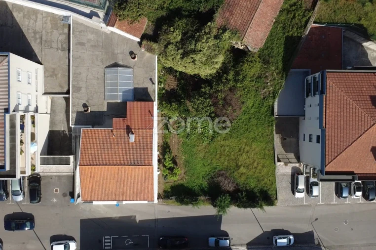Terreno para Venda em São João da Madeira Foto 4