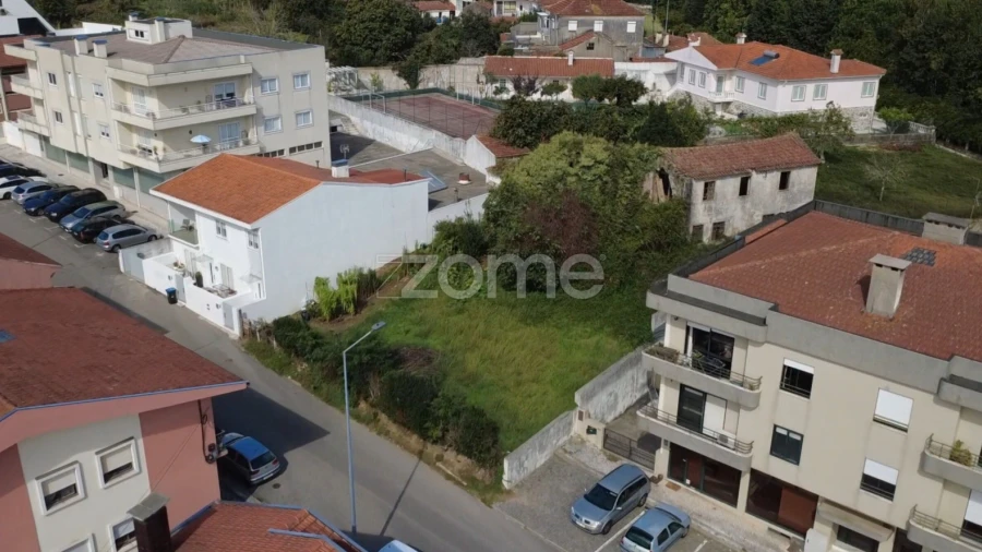 Terreno para Venda em São João da Madeira