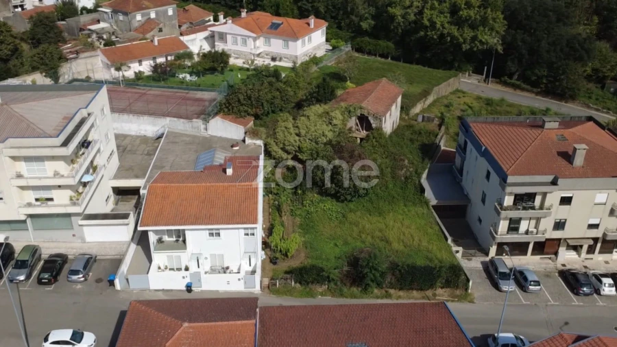 Terreno para Venda em São João da Madeira
