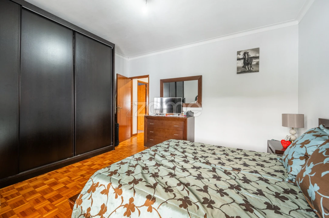 Moradia T3 para Venda em Darque Foto 18