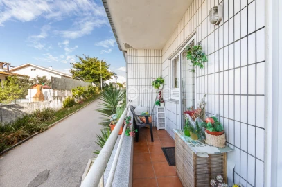 Apartamento T2 para Venda em Mafamude e Vilar do Paraíso