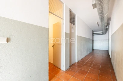 Apartamento T2 para Venda em Mafamude e Vilar do Paraíso