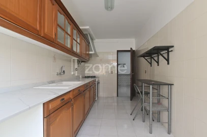 Apartamento T2 para Venda em Rio de Mouro