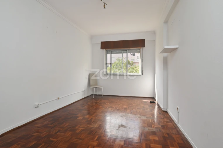 Apartamento T2 para Venda em Rio de Mouro Foto 21