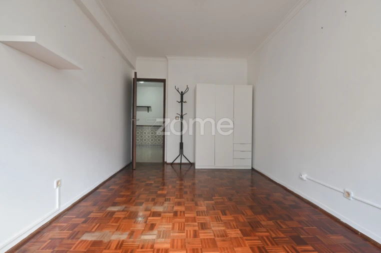 Apartamento T2 para Venda em Rio de Mouro Foto 22