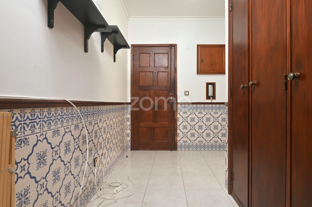 Apartamento T2 para Venda em Rio de Mouro Foto 10