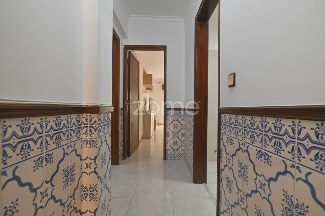Apartamento T2 para Venda em Rio de Mouro Foto 15