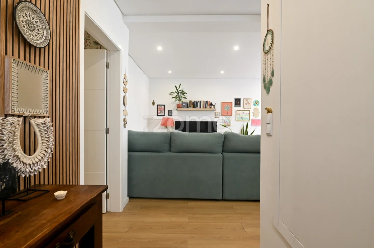 Apartamento T2 para Venda em Porto Salvo Foto 13