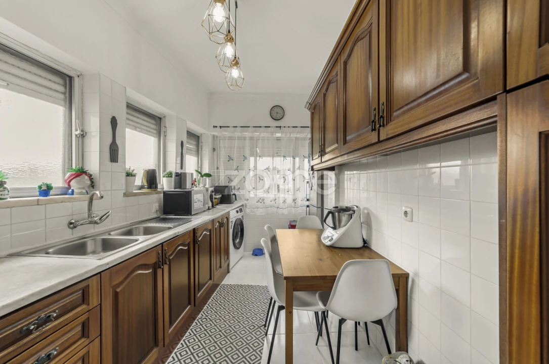 Apartamento T3 para Venda em Agualva e Mira-Sintra Foto 1