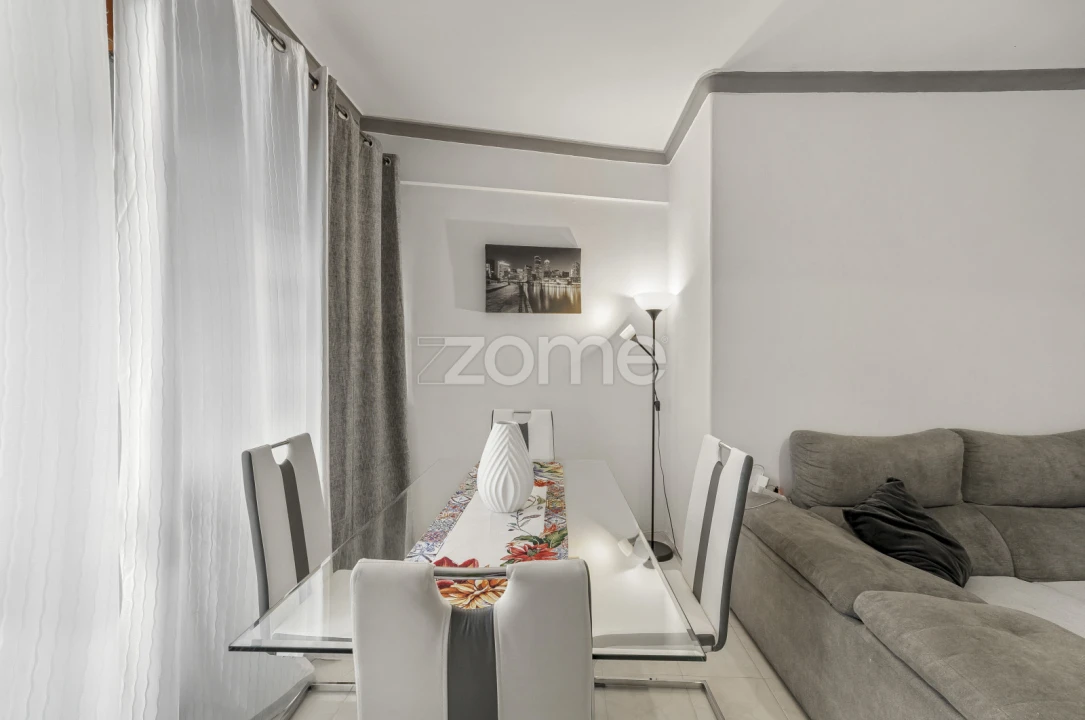 Apartamento T3 para Venda em Agualva e Mira-Sintra Foto 7