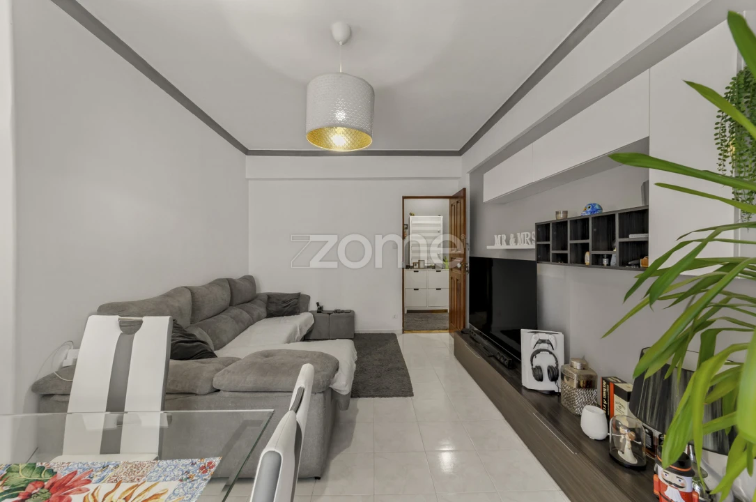Apartamento T3 para Venda em Agualva e Mira-Sintra Foto 6