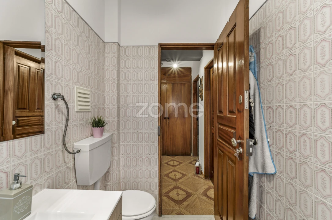 Apartamento T3 para Venda em Agualva e Mira-Sintra Foto 18