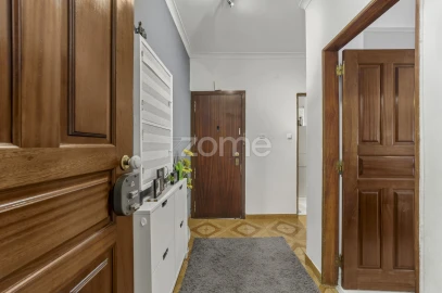 Apartamento T3 para Venda em Agualva e Mira-Sintra