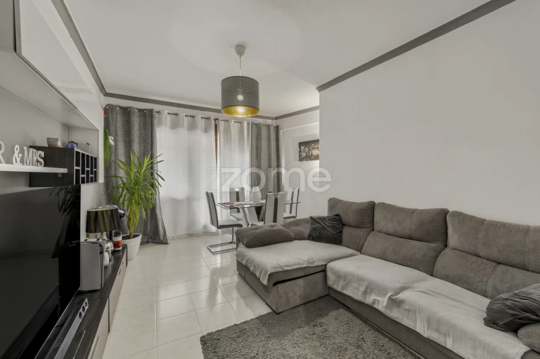 Apartamento T3 para Venda em Agualva e Mira-Sintra Foto 5