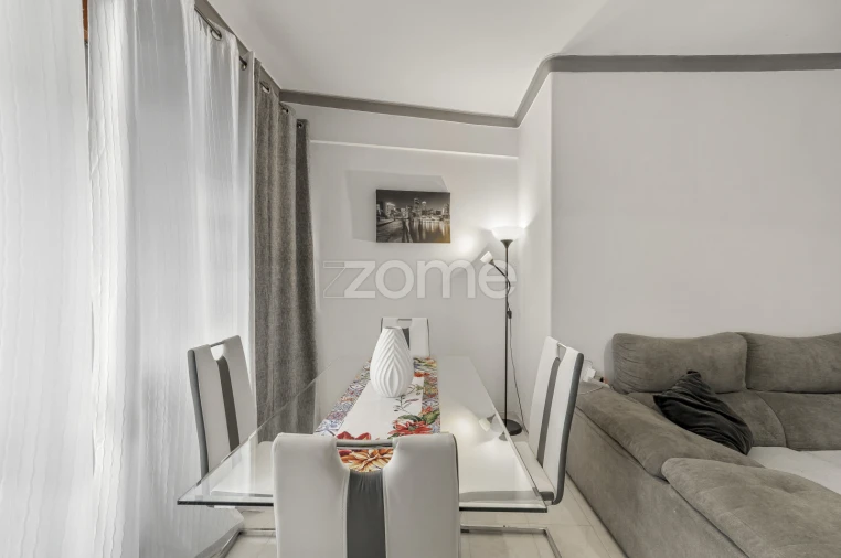 Apartamento T3 para Venda em Agualva e Mira-Sintra Foto 7