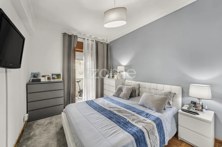 Apartamento T3 para Venda em Agualva e Mira-Sintra Foto 20