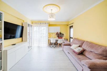 Apartamento T2 para Venda em Rio de Mouro