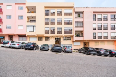 Apartamento T2 para Venda em Rio de Mouro