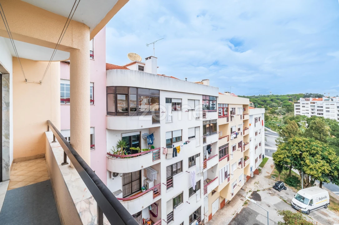 Apartamento T2 para Venda em Rio de Mouro Foto 21