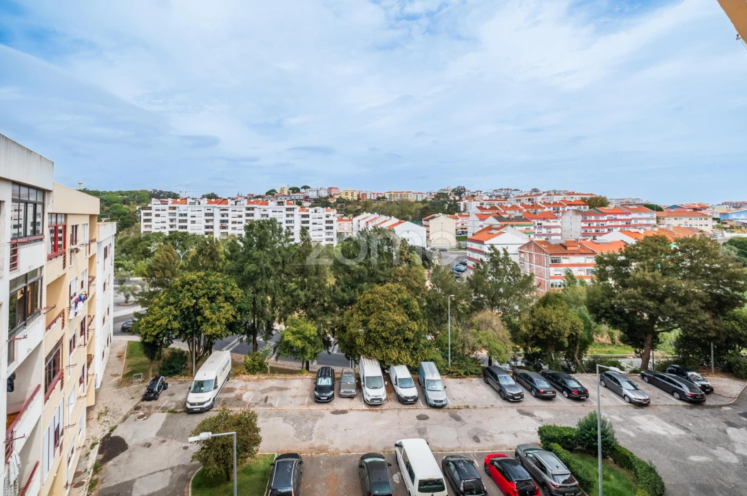 Apartamento T2 para Venda em Rio de Mouro Foto 24