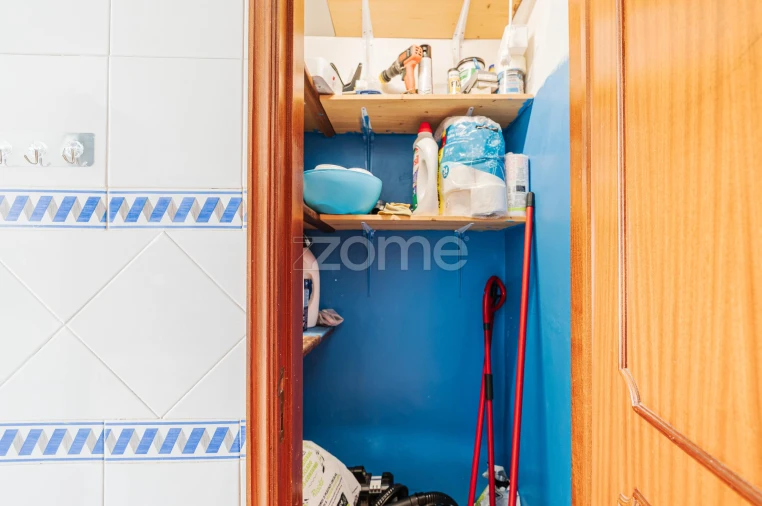 Apartamento T2 para Venda em Rio de Mouro Foto 22