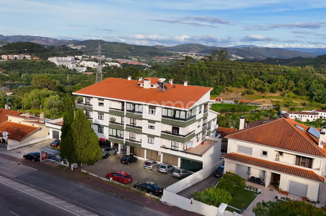 Apartamento T3 para Arrendamento em Santa Clara e Castelo Viegas Foto 16