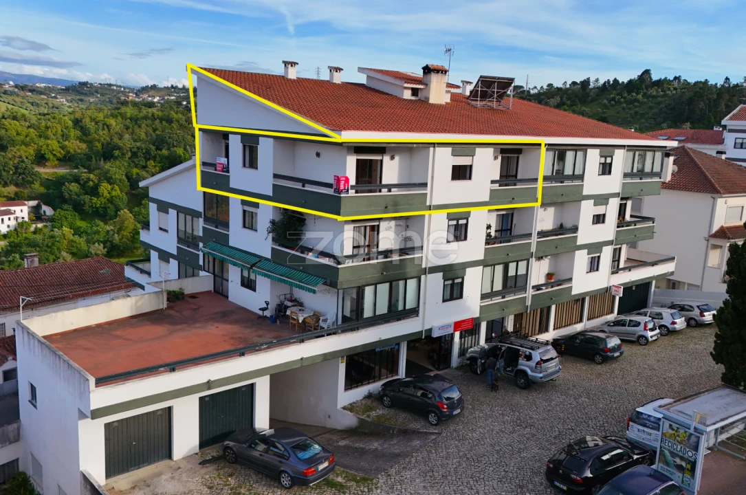 Apartamento T3 para Arrendamento em Santa Clara e Castelo Viegas Foto 1