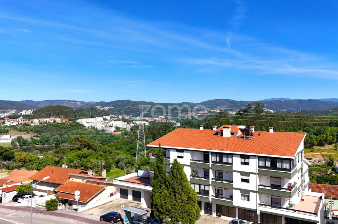 Apartamento T3 para Arrendamento em Santa Clara e Castelo Viegas Foto 14