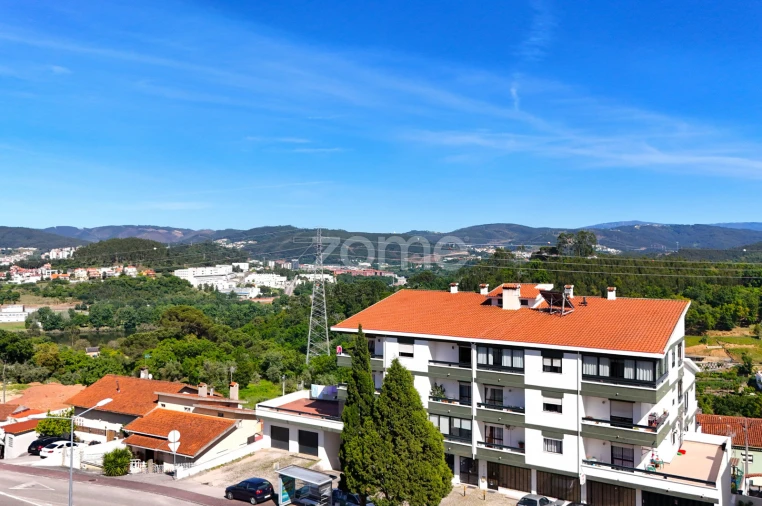 Apartamento T3 para Arrendamento em Santa Clara e Castelo Viegas Foto 14