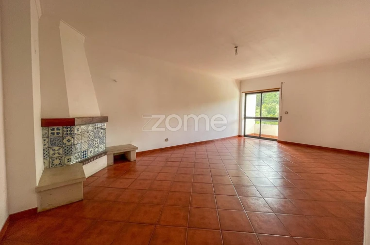 Apartamento T3 para Arrendamento em Santa Clara e Castelo Viegas Foto 3