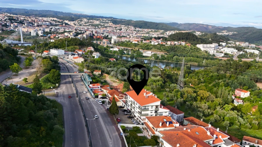 Apartamento T3 para Arrendamento em Santa Clara e Castelo Viegas