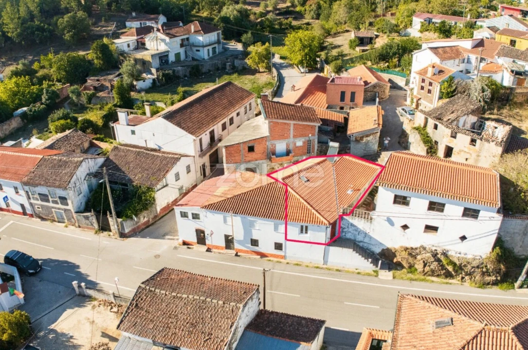 Moradia T2 para Venda em Foz de Arouce e Casal de Ermio Foto 1