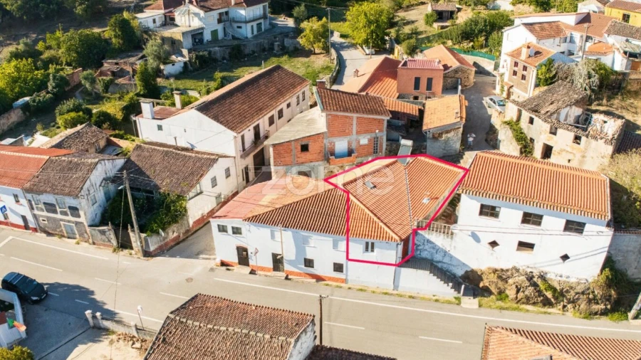 Moradia T2 para Venda em Foz de Arouce e Casal de Ermio