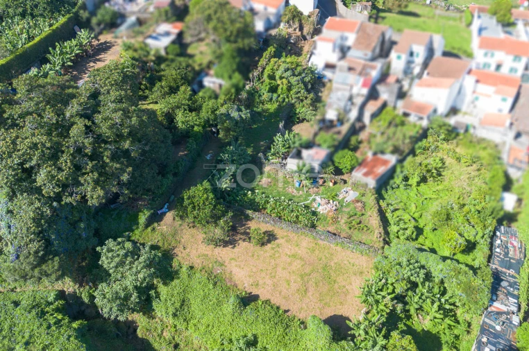 Moradia T1 para Venda em Capelas Foto 13
