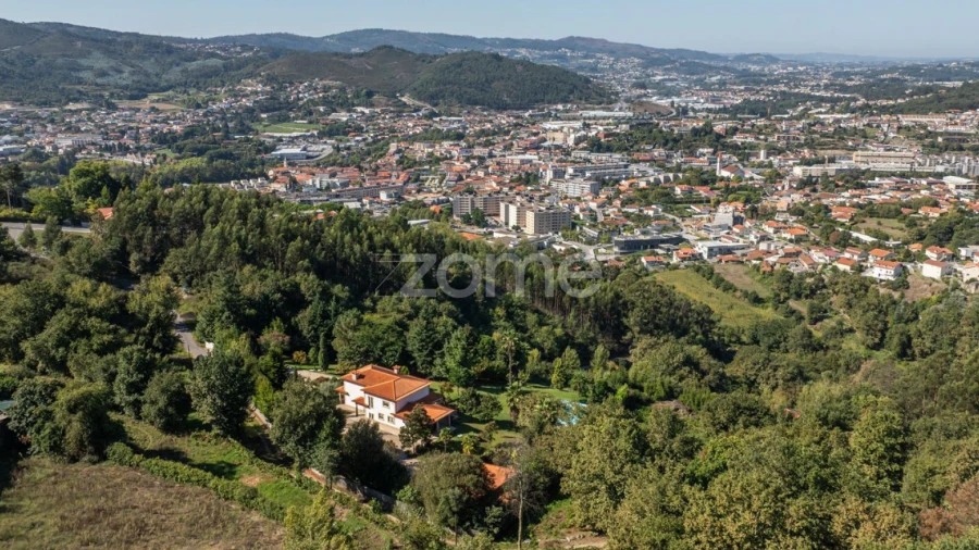 Terreno para Venda em Tagilde e Vizela (São Paio)