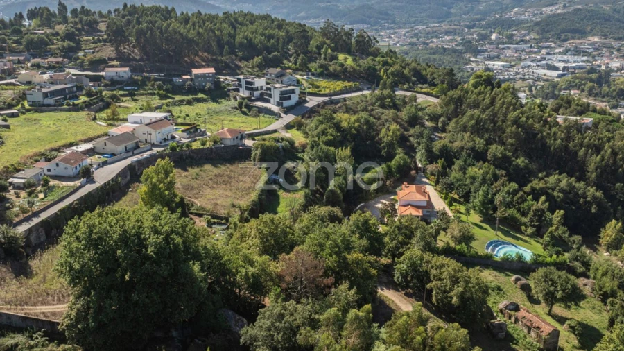 Terreno para Venda em Tagilde e Vizela (São Paio)