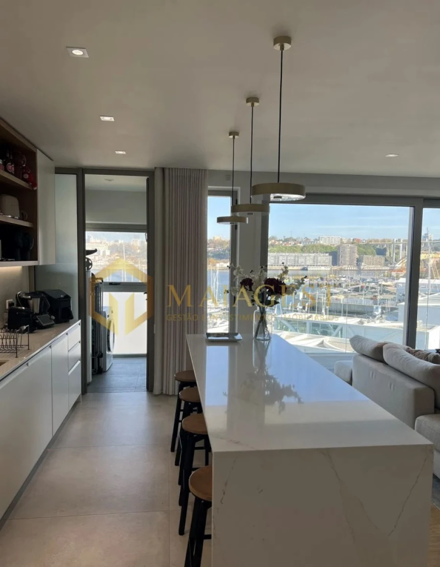 Apartamento T2 para Venda em Canidelo Foto 2