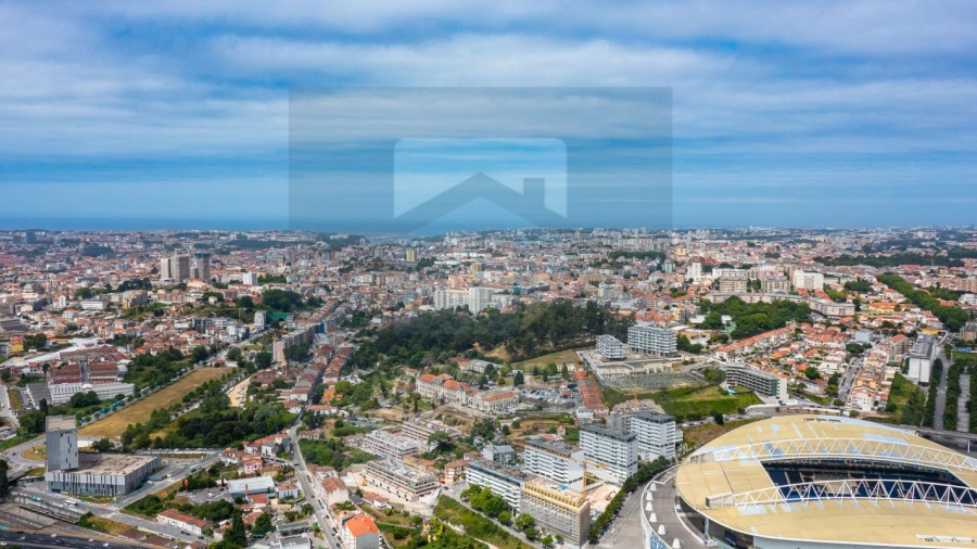 Apartamento T2 para Venda em Campanhã