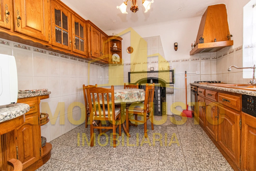 Moradia T3 para Venda em Pousafoles do Bispo, Pena Lobo e Lomba Foto 10