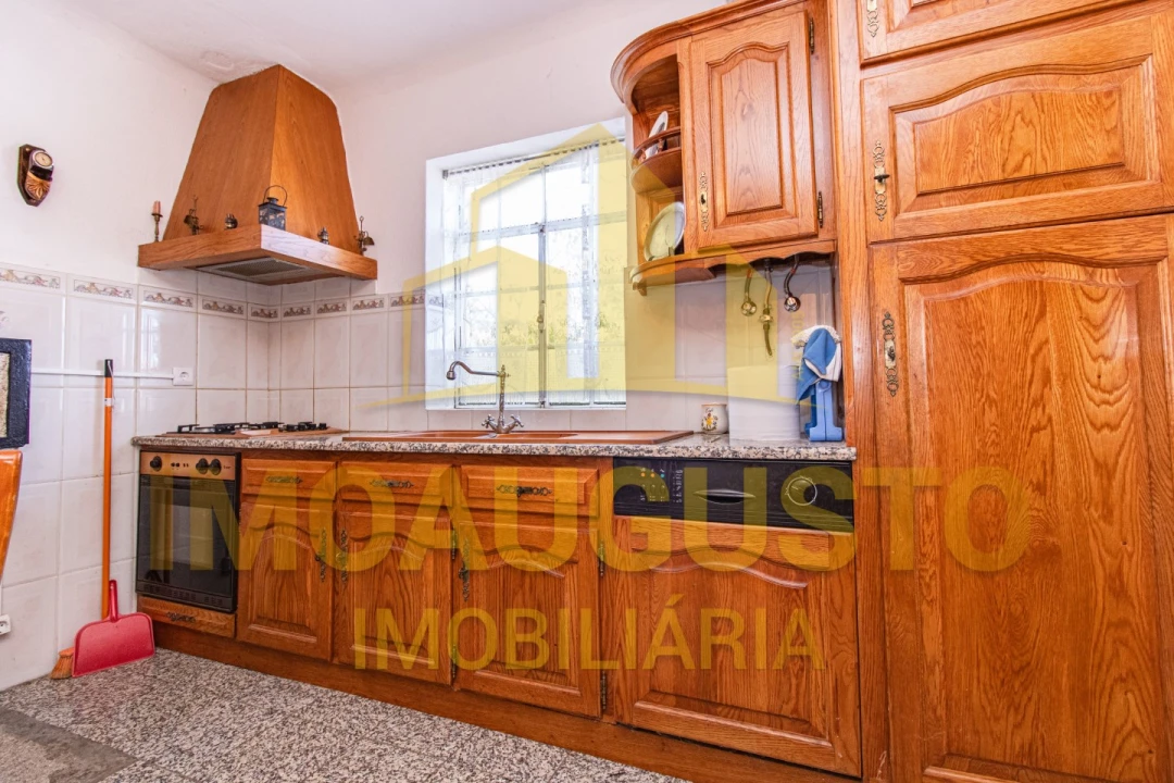 Moradia T3 para Venda em Pousafoles do Bispo, Pena Lobo e Lomba Foto 11