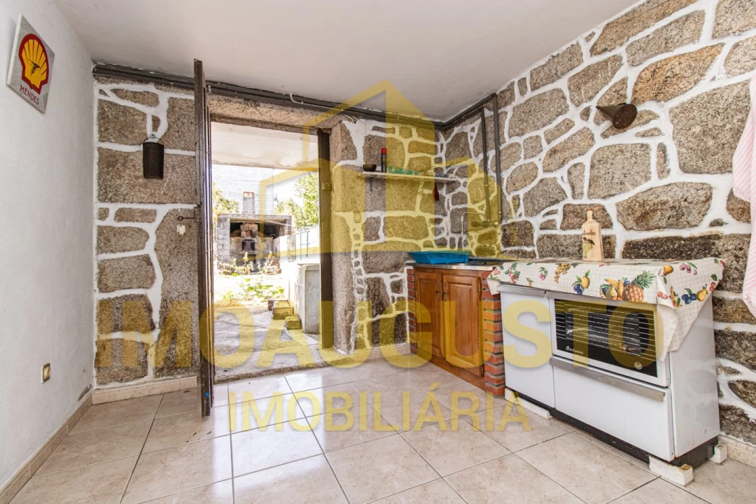 Moradia T3 para Venda em Pousafoles do Bispo, Pena Lobo e Lomba Foto 27