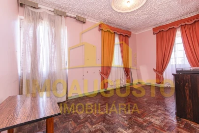 Moradia T3 para Venda em Pousafoles do Bispo, Pena Lobo e Lomba